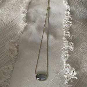 Gold chain with silver/grey pendant - Kendra Scott necklace adjustable